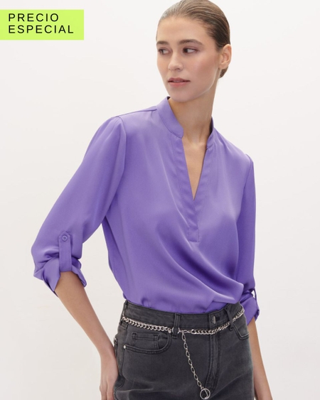 Blusa Morada De Satín Cuello Mao Escote V