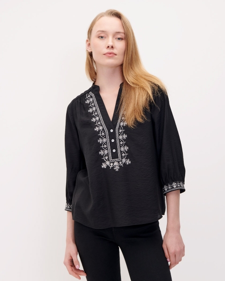 Blusa Negra Bordada Estilo Bohemio