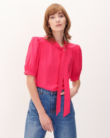 Blusa Fucsia Con Corbatín