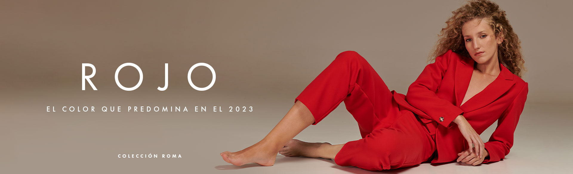 rojo, ropa de moda 2023